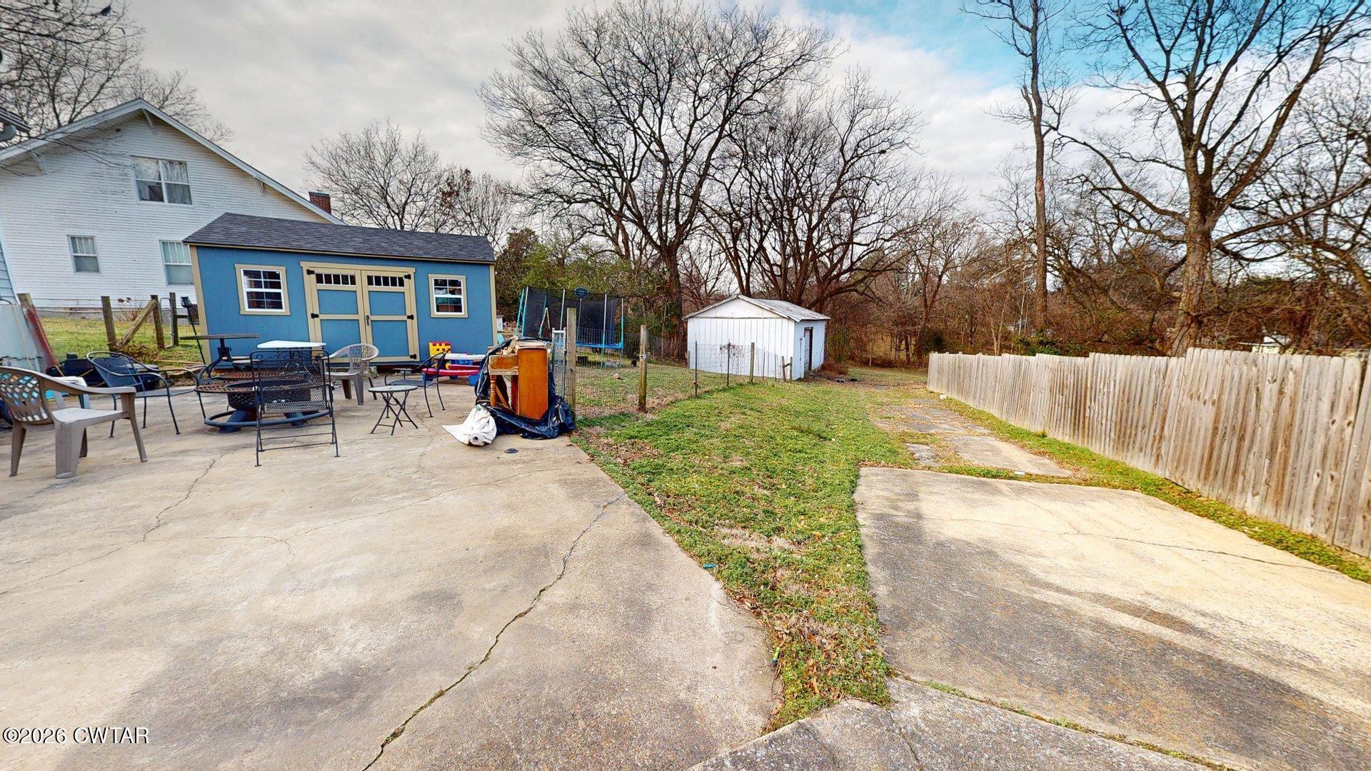 1037 N Sampson Avenue