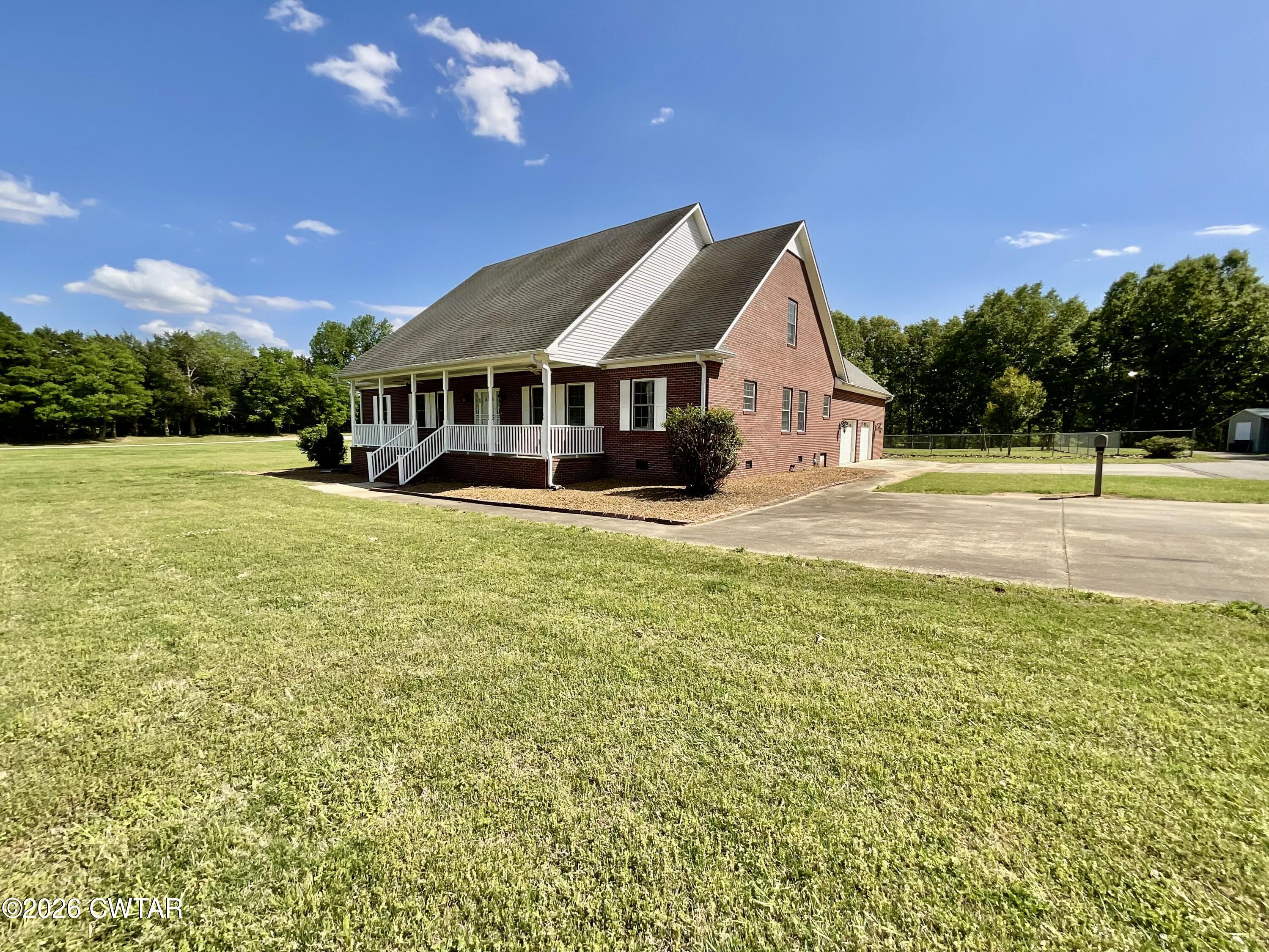 5205 Highway 104 E