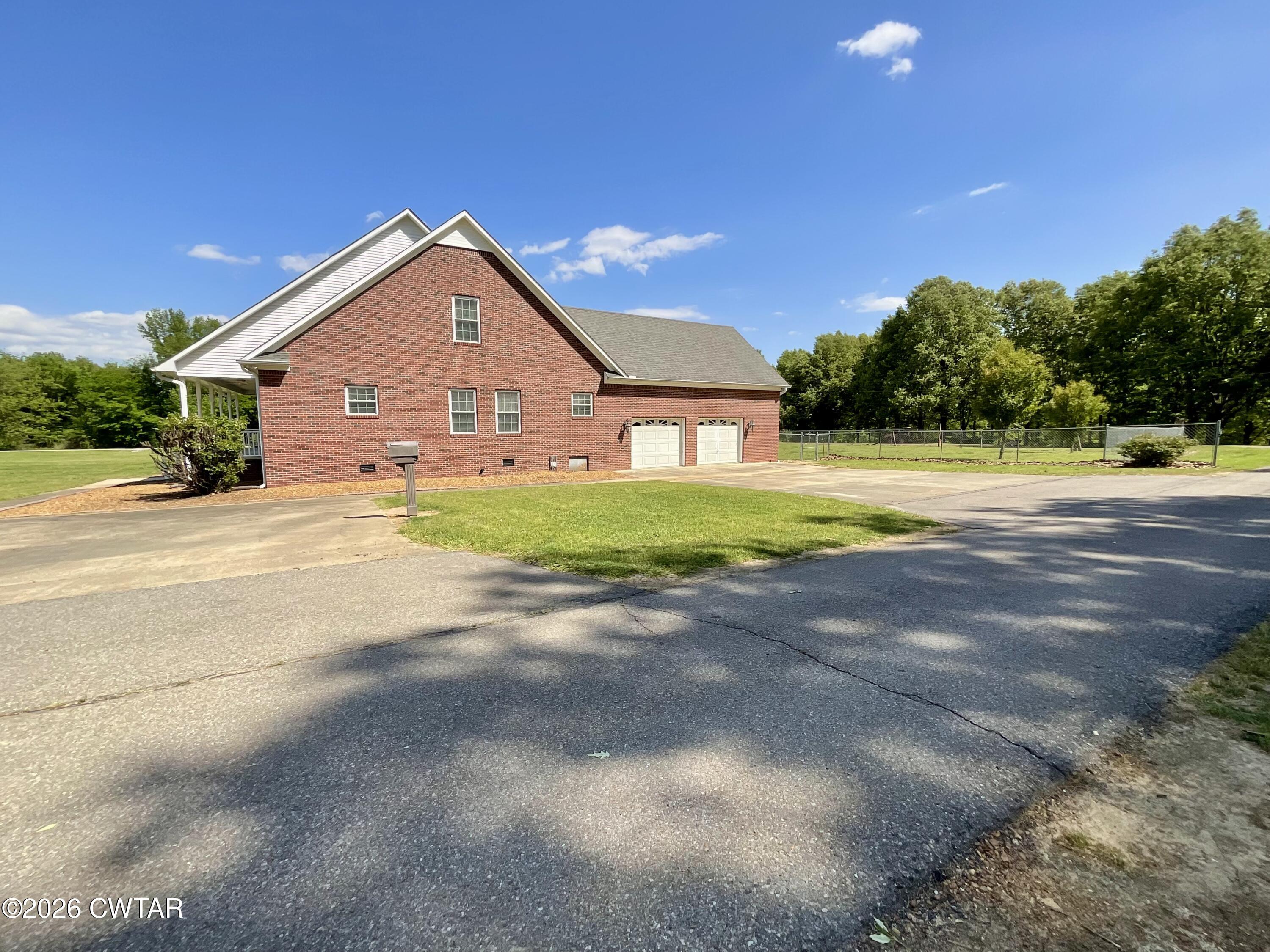 5205 Highway 104 E