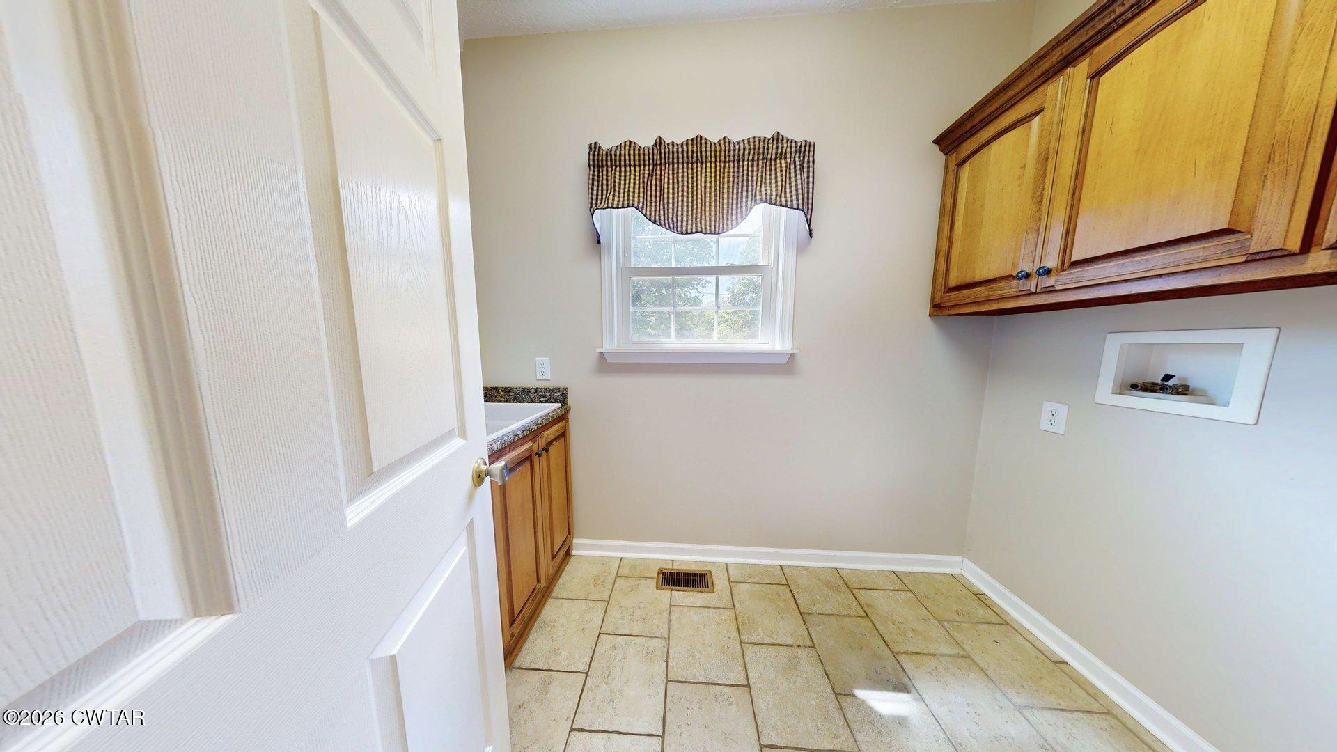 5205 Highway 104 E