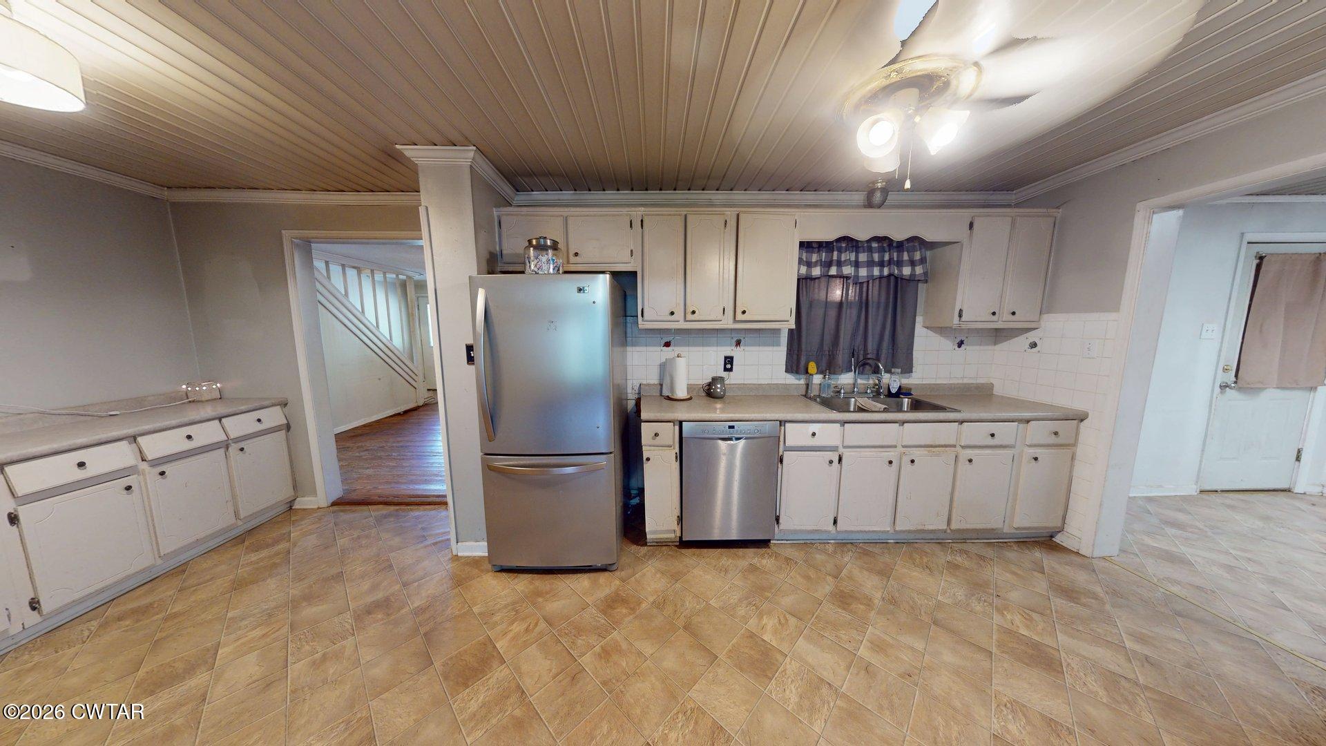 605 E Main Street
