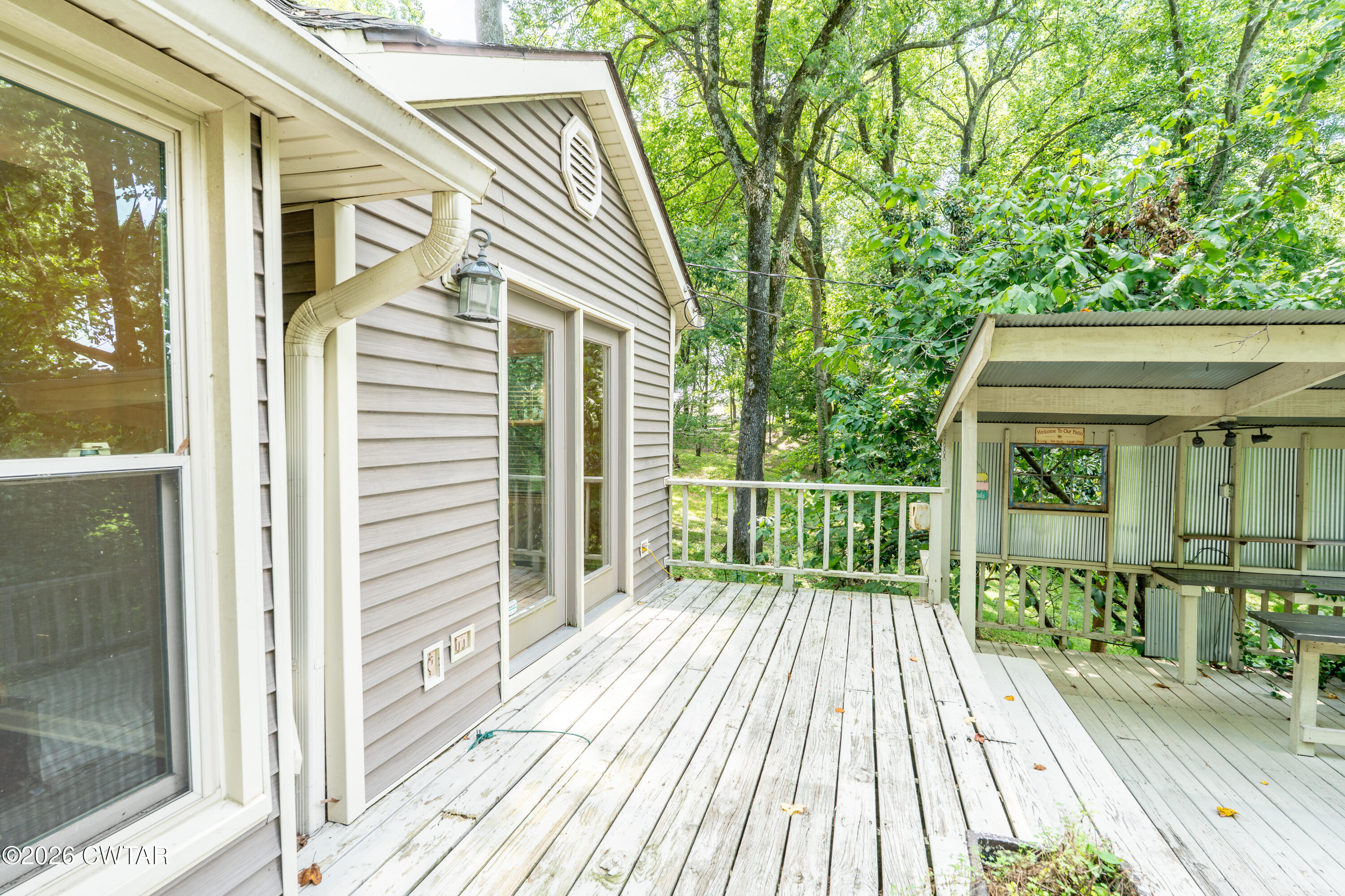 250 Nauvoo School Road