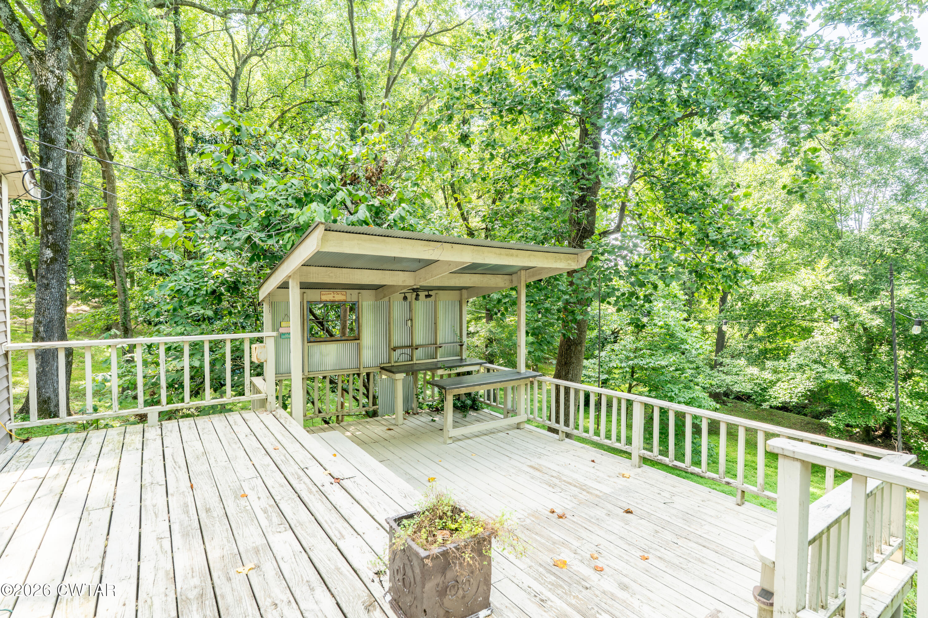 250 Nauvoo School Road