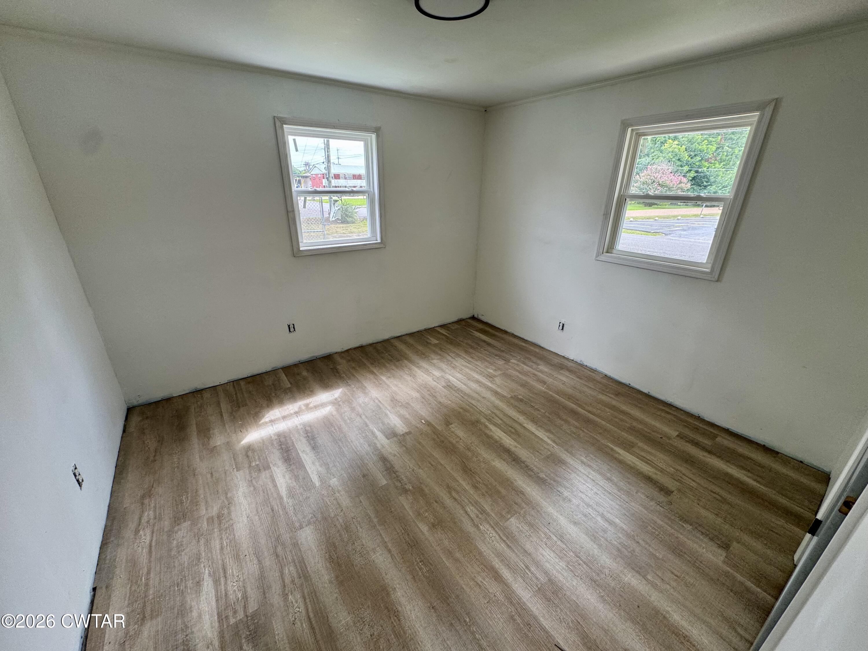 302 - 304 Taylor Street W