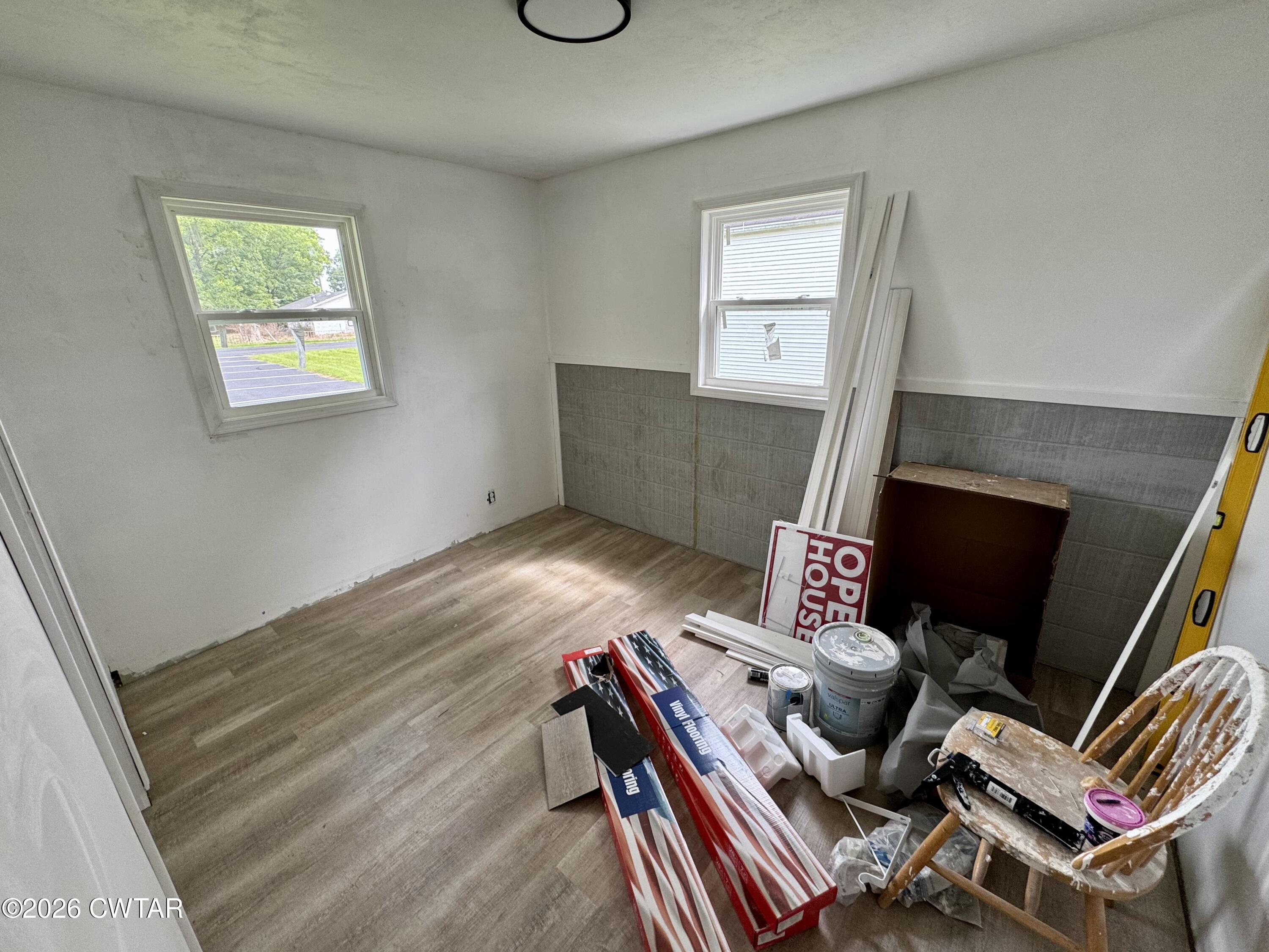 302 - 304 Taylor Street W