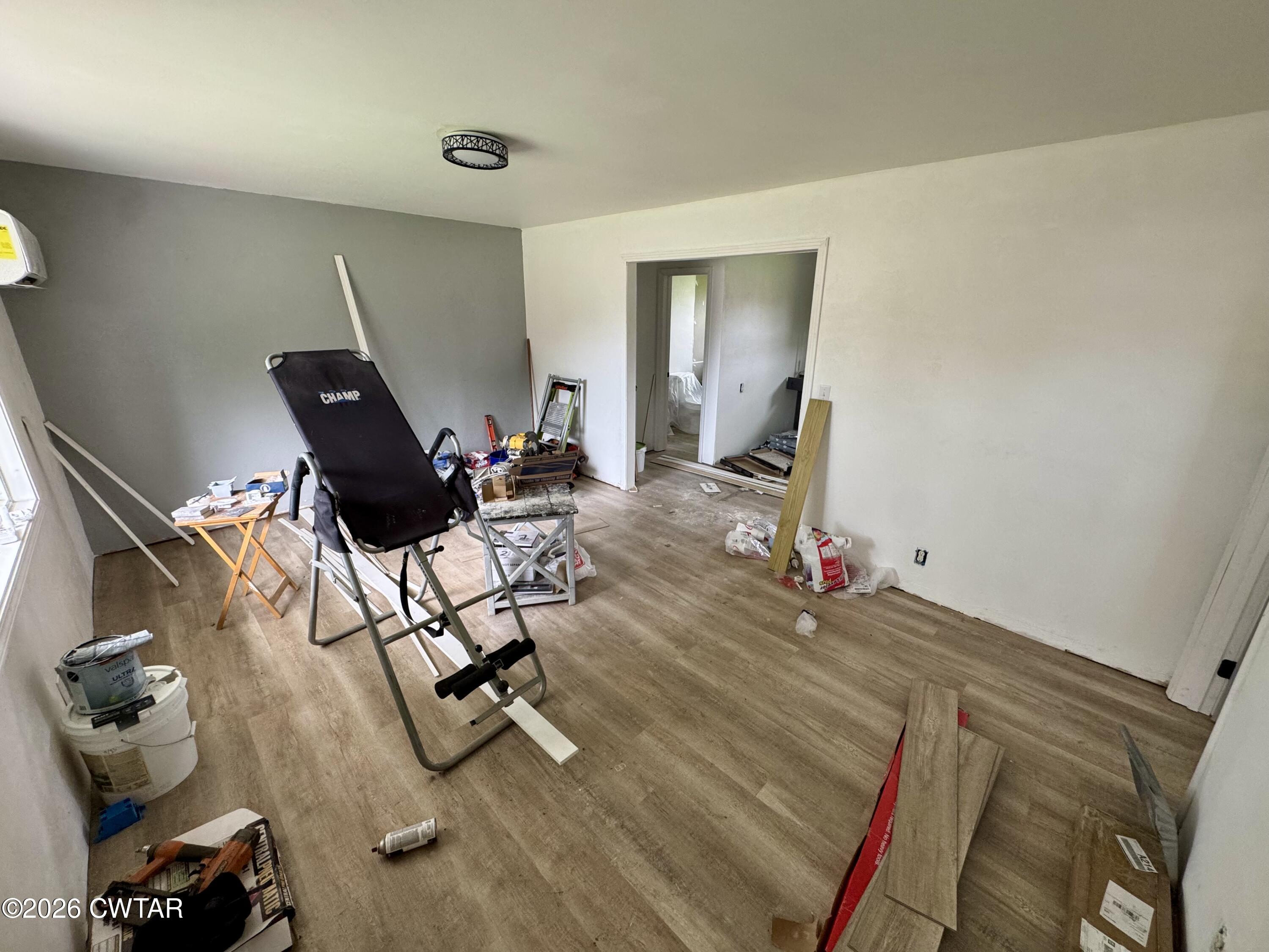 302 - 304 Taylor Street W