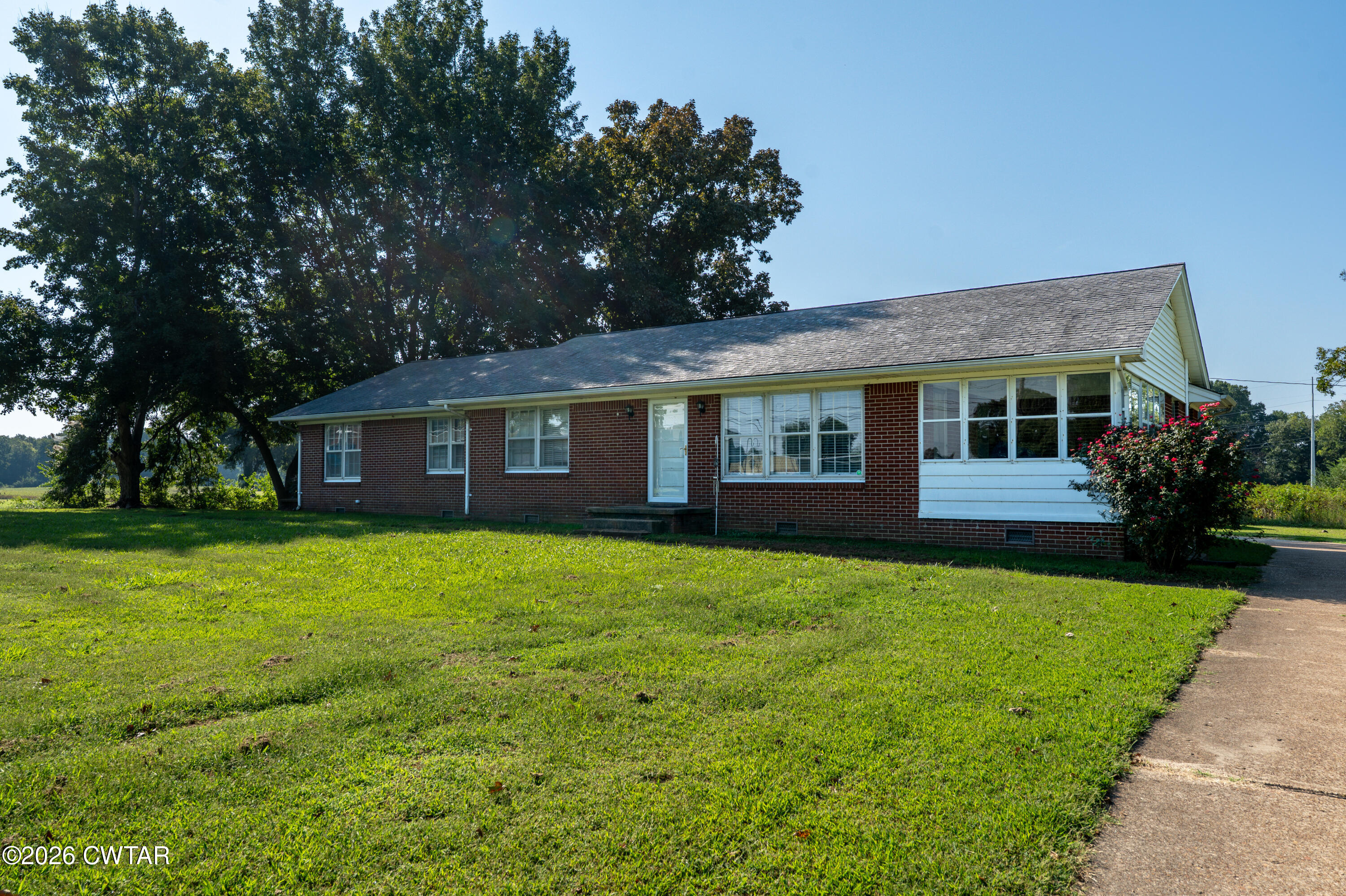 2227 E Reelfoot Avenue