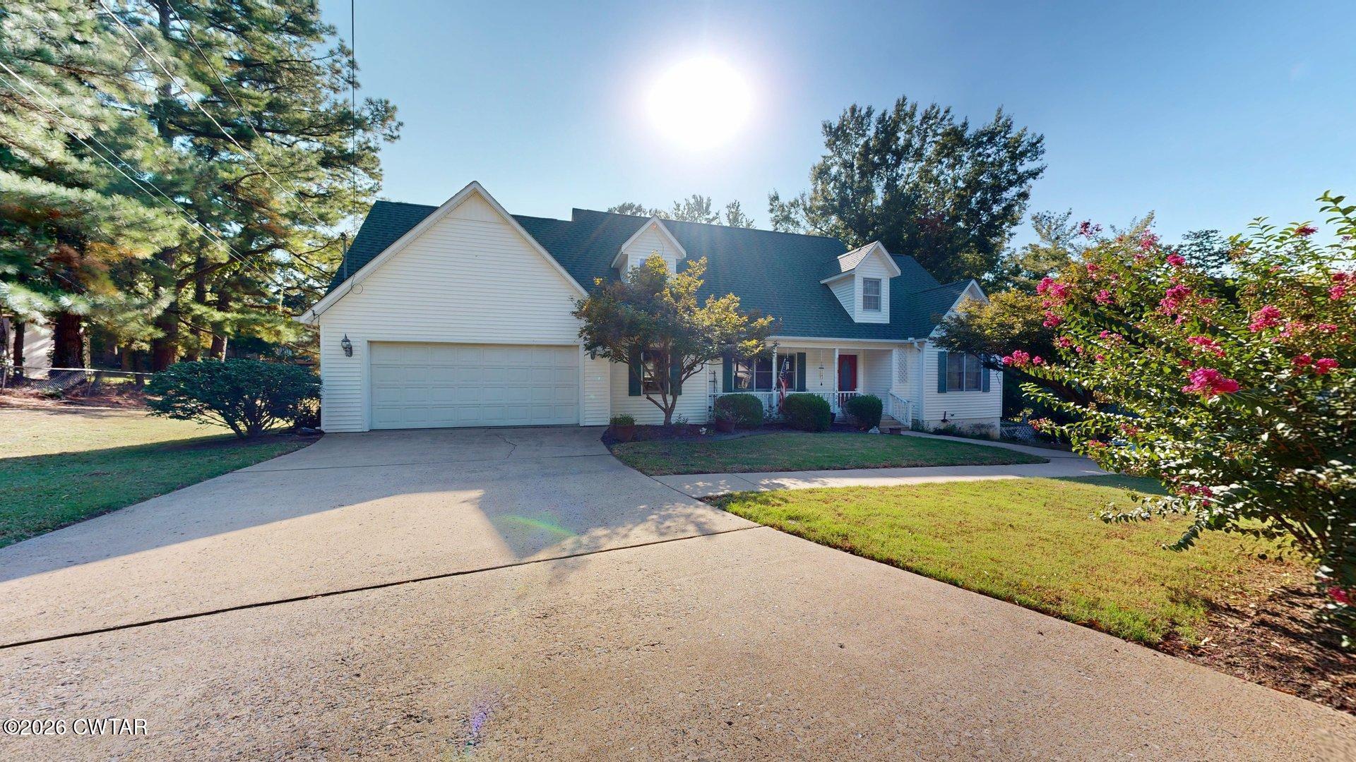 425 White Oak Circle