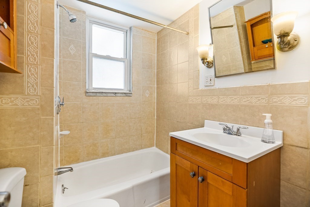 108 Belmont Street Unit: 108