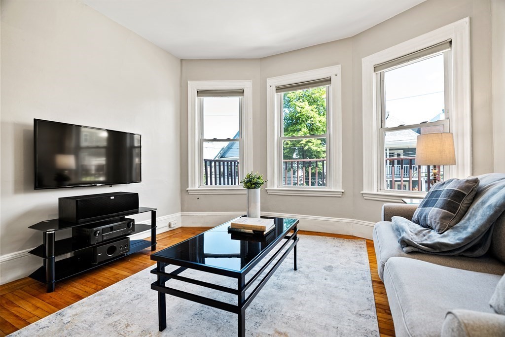 108 Belmont Street Unit: 108