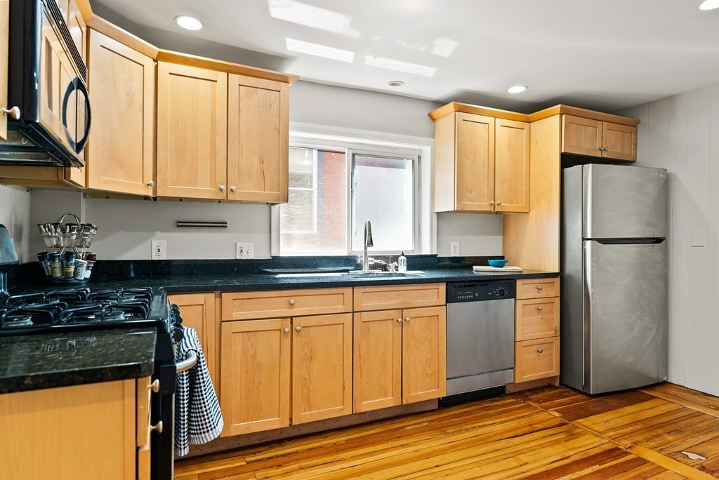 108 Belmont Street Unit: 108