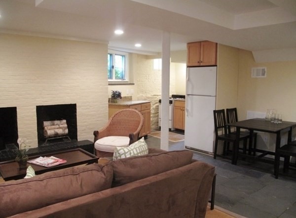67 Walker Street Unit: B