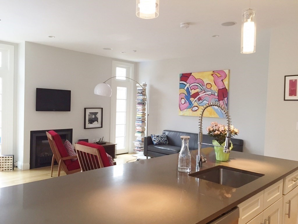17 Florence Street Unit: 17