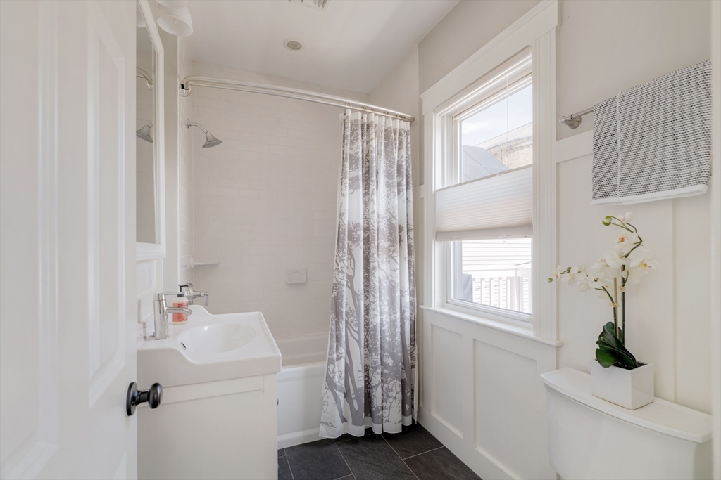 18 Sargent Street # 18