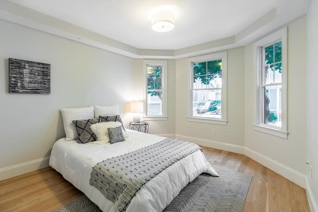 22 Peters Street # 2