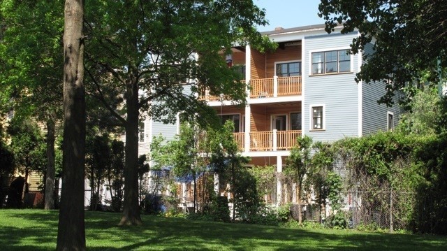 22 Peters Street # 2