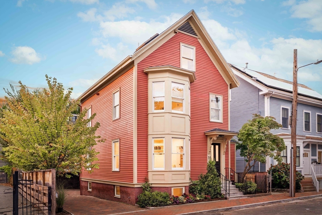 33 Fairmont Avenue # 33