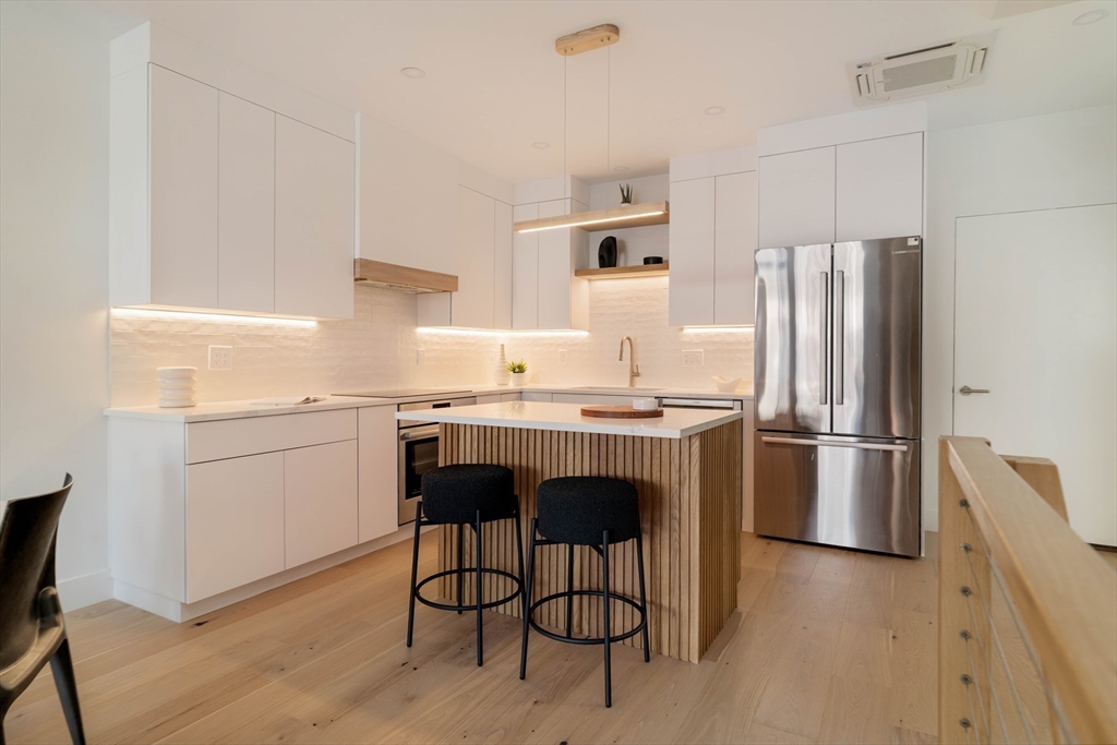 33 Webster Avenue # 33