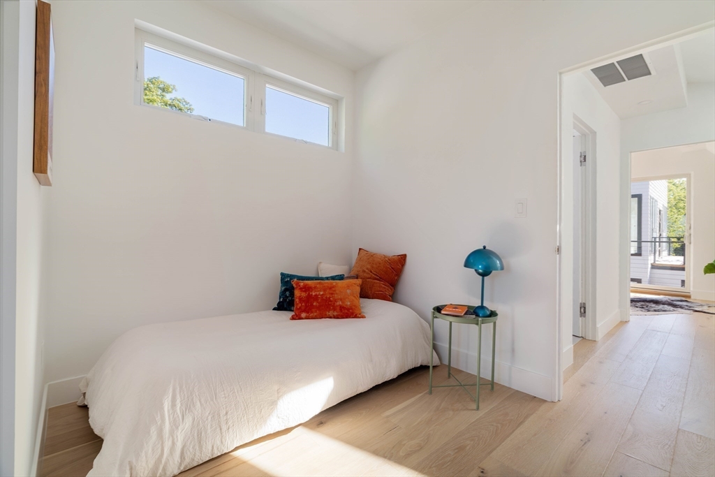 33 Webster Avenue # 33