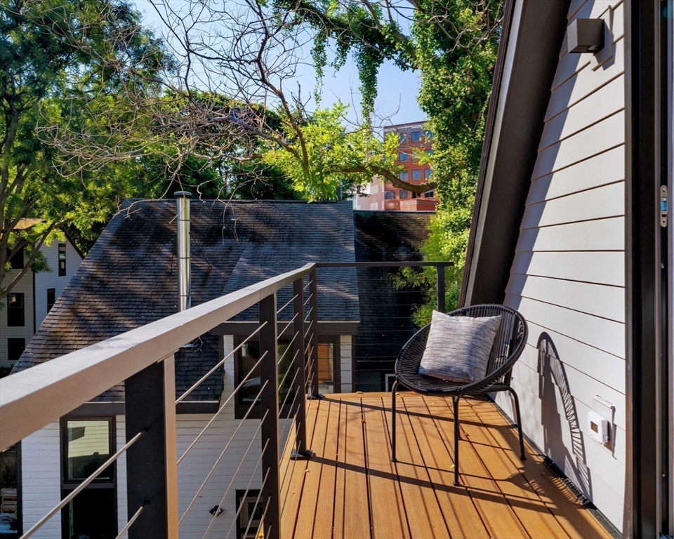 33 Webster Avenue # 33