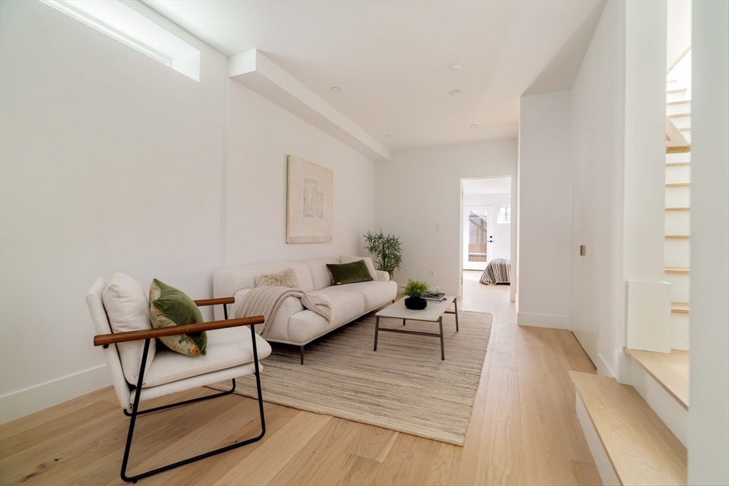 33 Webster Avenue # 33