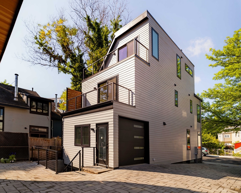 33 Webster Avenue # 33
