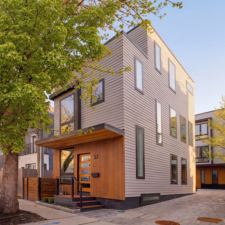 37 Webster Avenue # 37