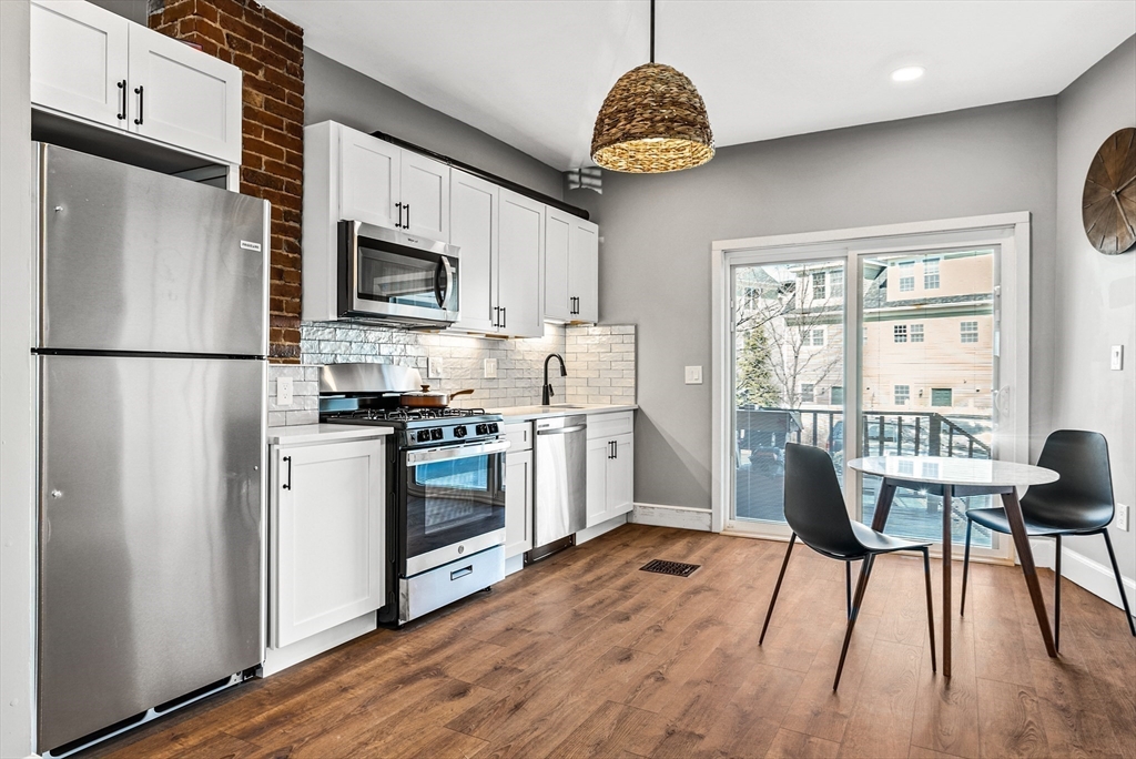 23 Fairmont Avenue # 1
