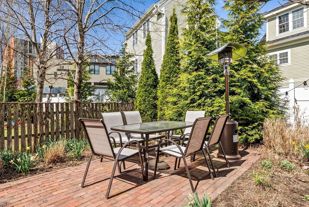 23 Fairmont Avenue # 1