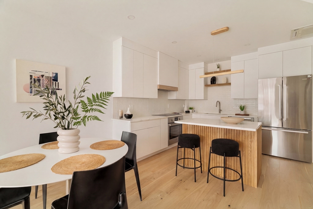 33 Webster Avenue # 33
