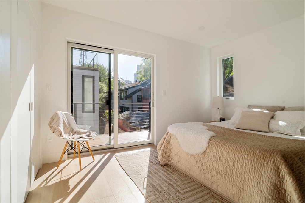33 Webster Avenue # 33