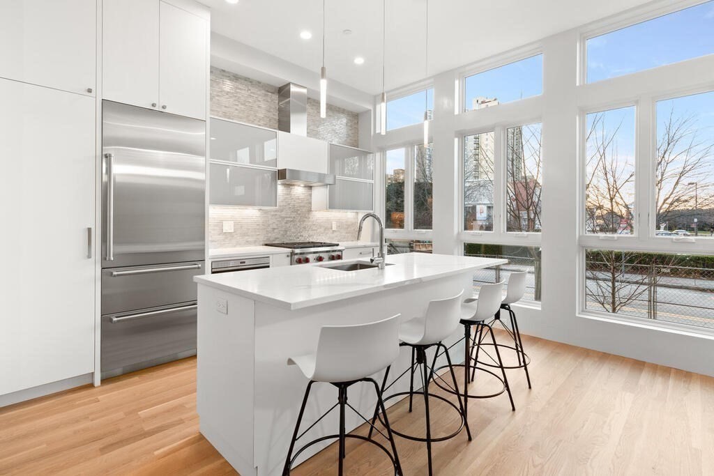 306 Putnam Avenue # 306