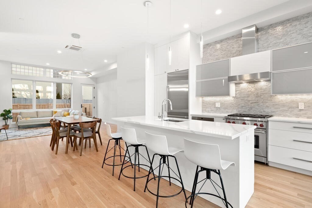 306 Putnam Avenue # 306