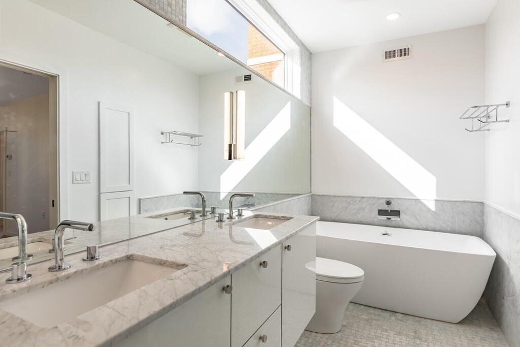 306 Putnam Avenue # 306