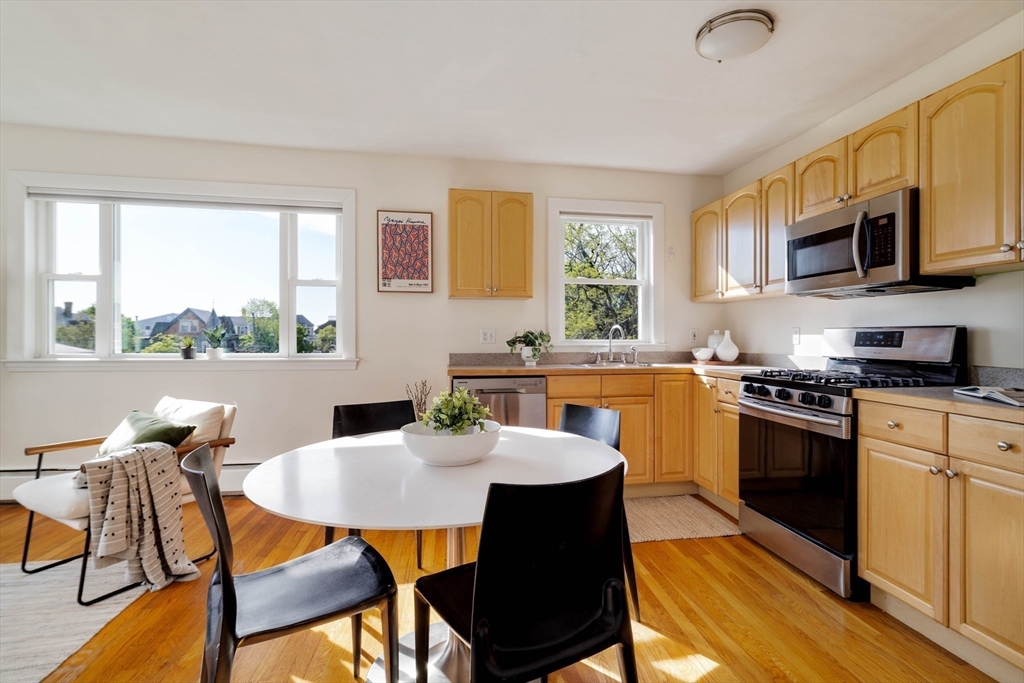 82 Munroe Street # 11