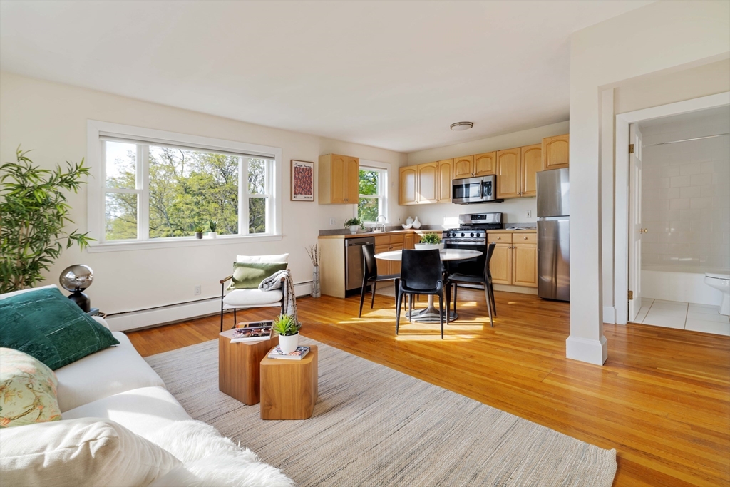 82 Munroe Street # 11