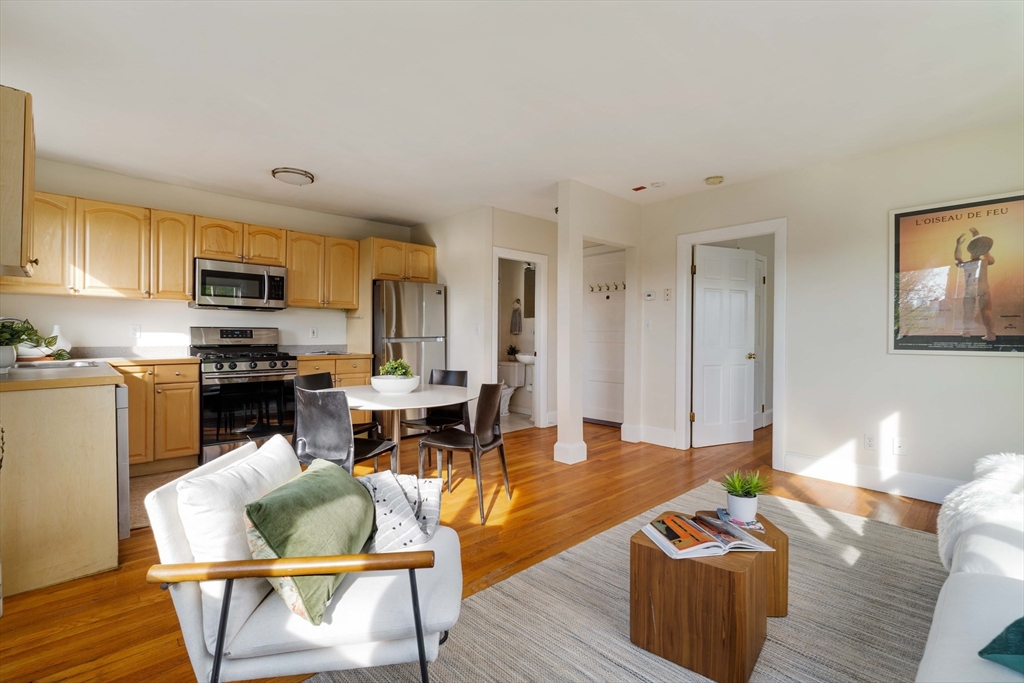 82 Munroe Street # 11