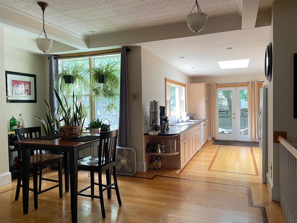 30 Cottage Street # 30