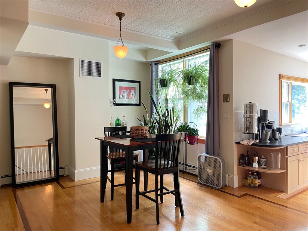 30 Cottage Street # 30