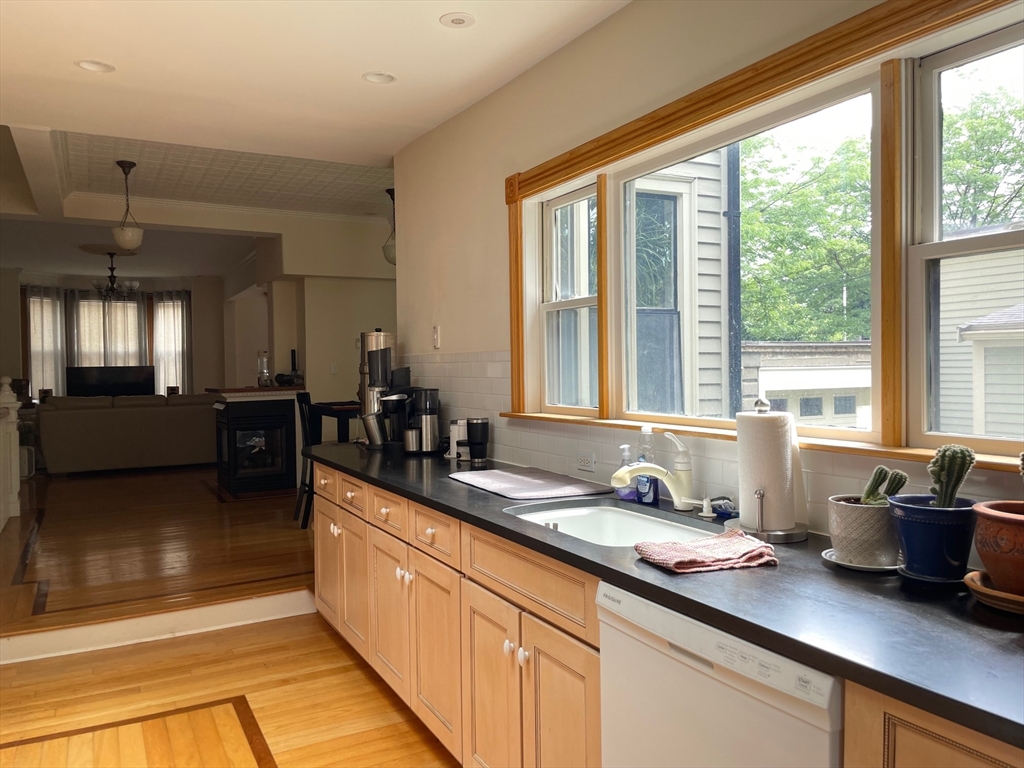 30 Cottage Street # 30