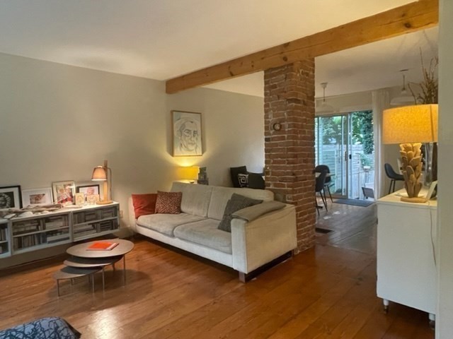 105 Pleasant # 105