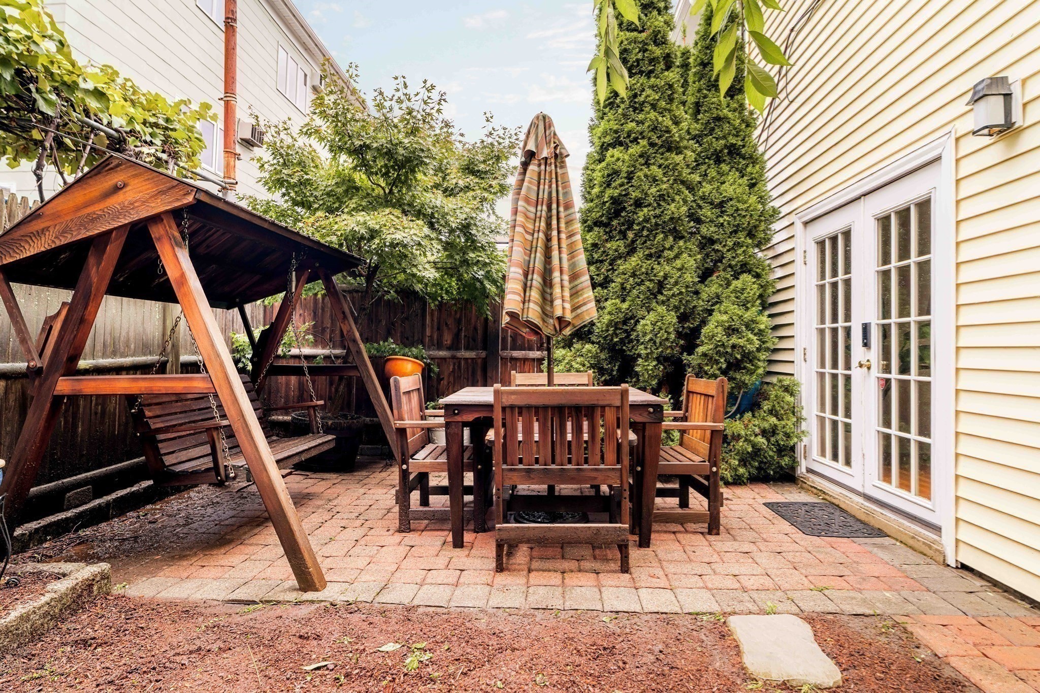235 Cardinal Medeiros Avenue