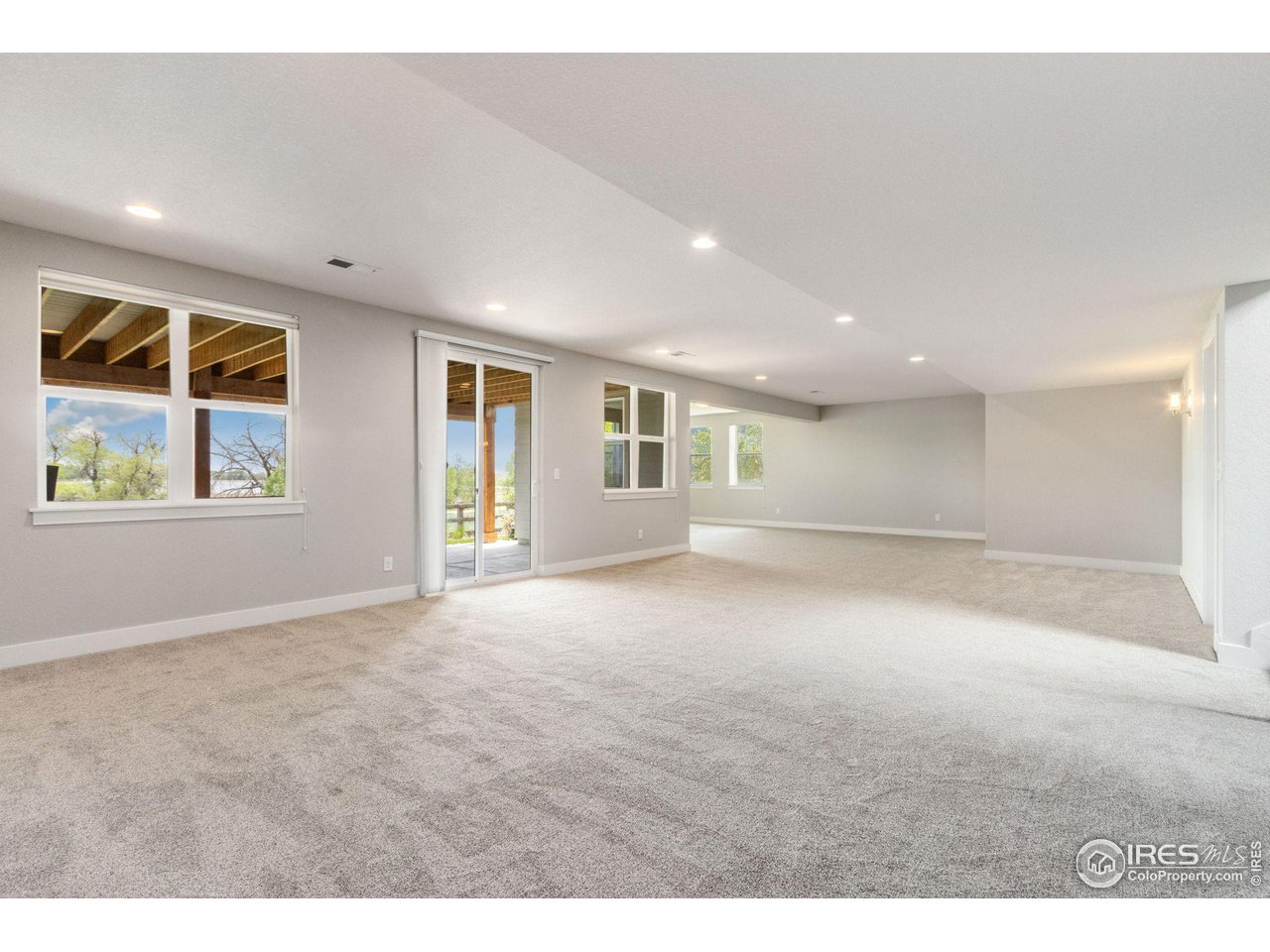 2536 Bluestem Willow Dr