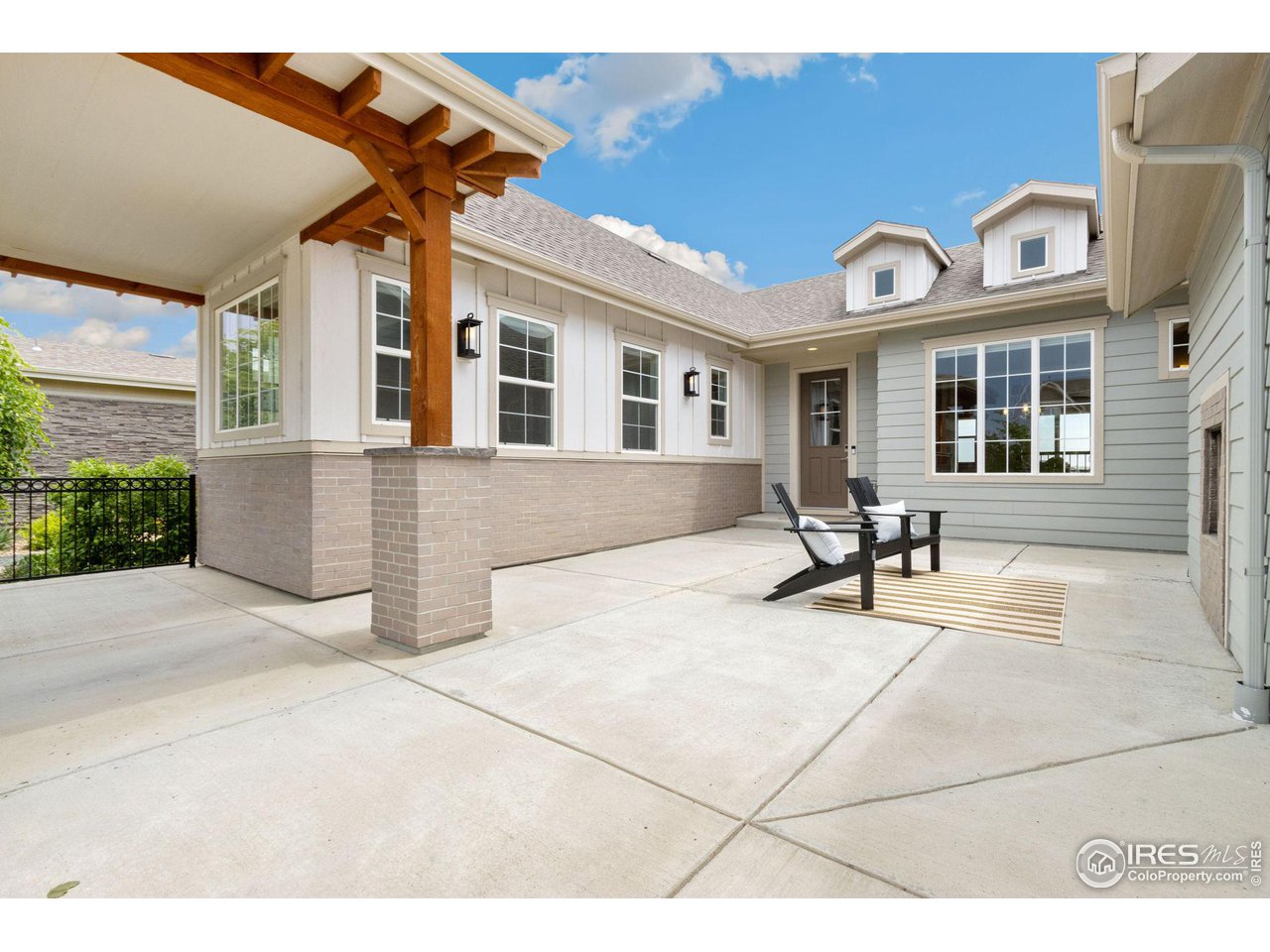 2536 Bluestem Willow Dr