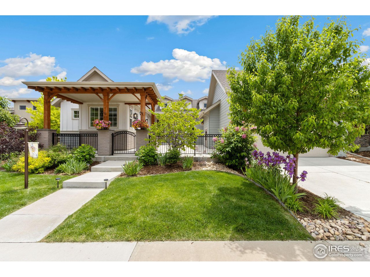 2536 Bluestem Willow Dr