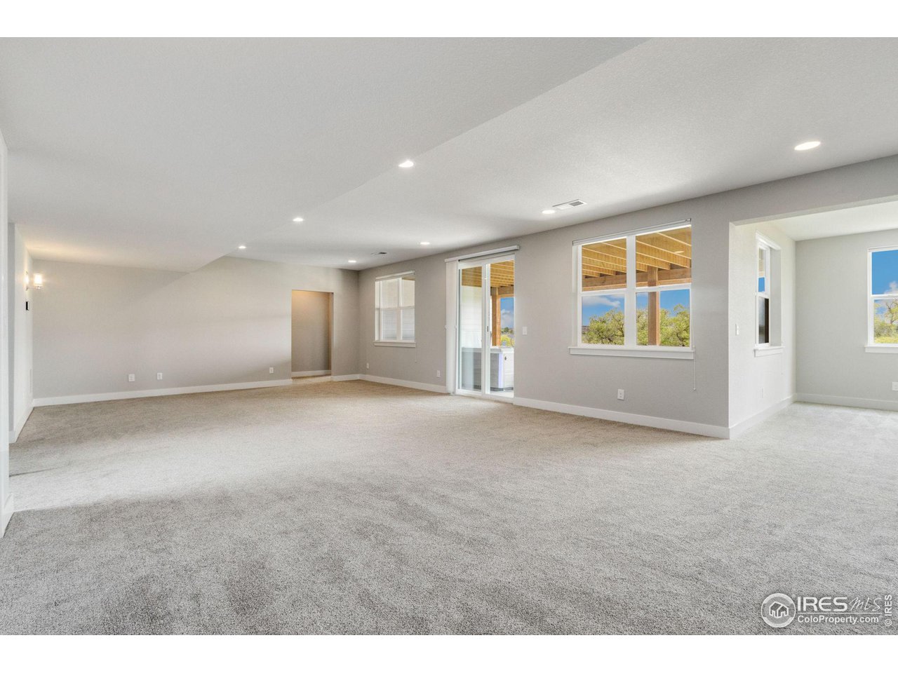 2536 Bluestem Willow Dr