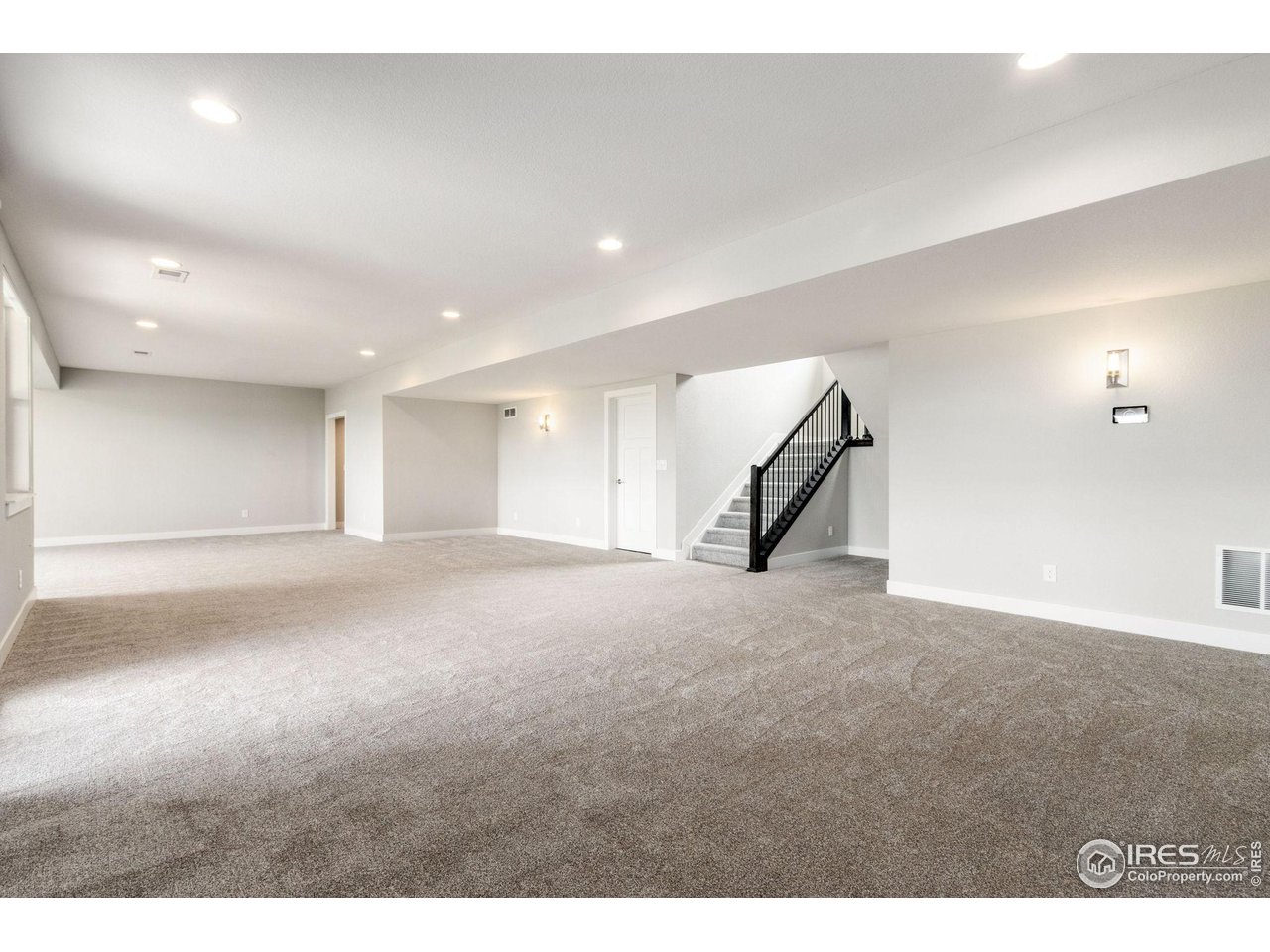 2536 Bluestem Willow Dr