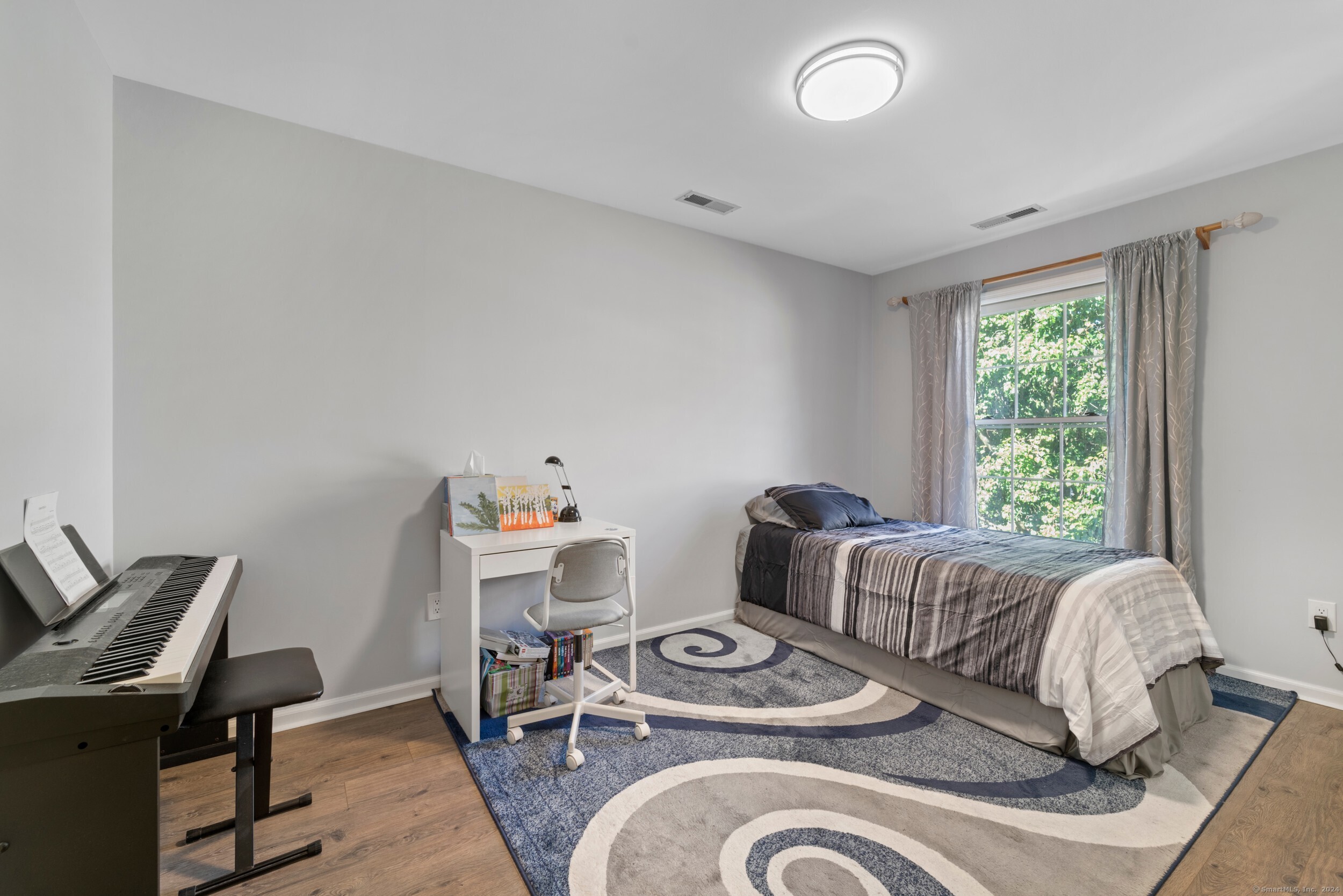 81 Locust Avenue APT 321