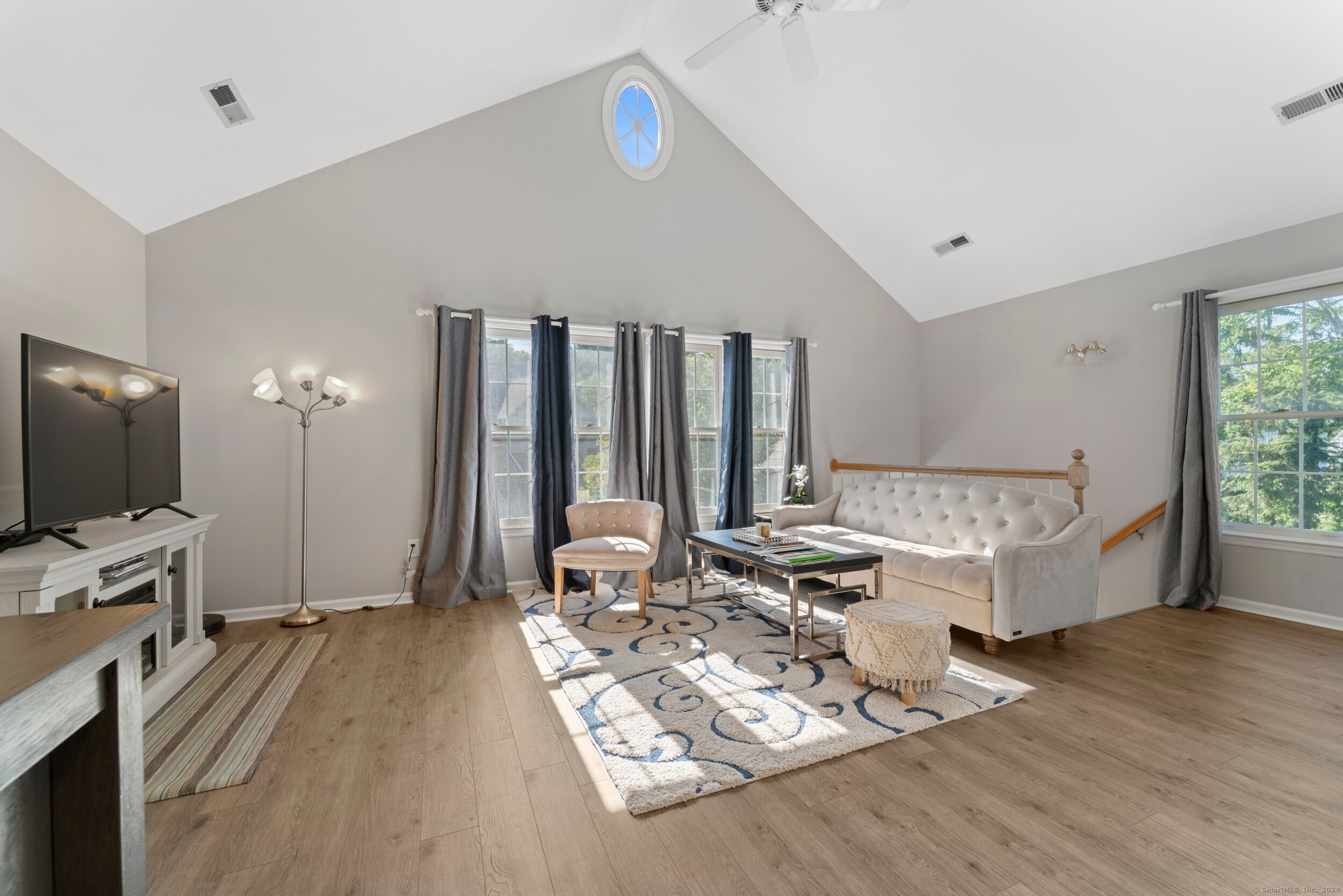 81 Locust Avenue APT 321