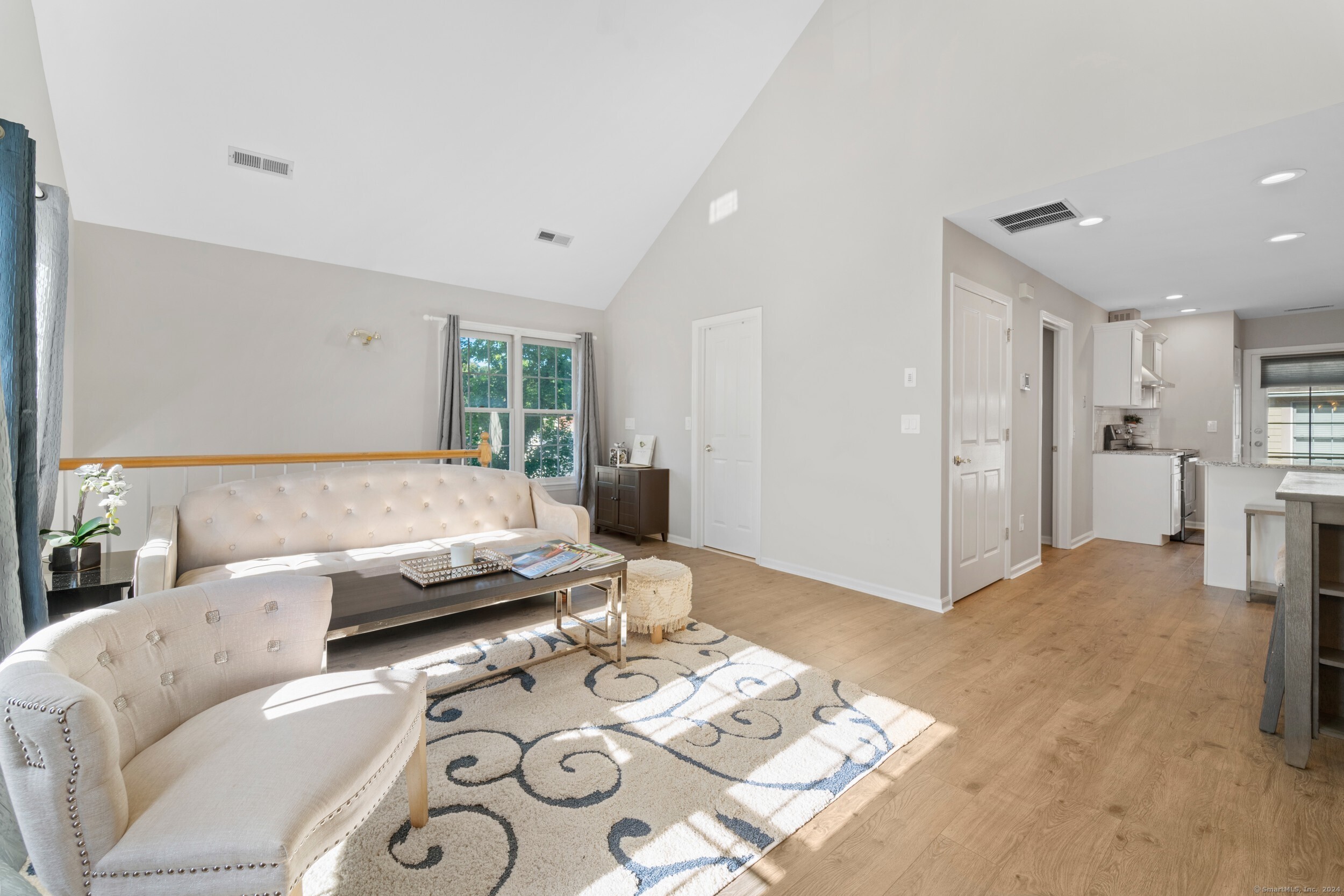 81 Locust Avenue APT 321